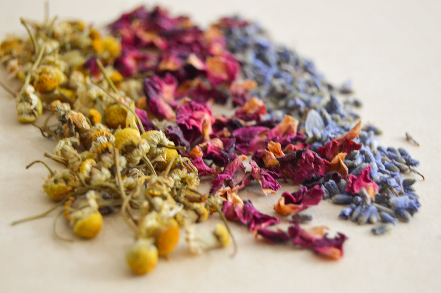 NATURAL BATH SOAKS - RELAXING    with Chamomile, Lavender & Rose